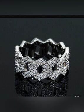 🩶Moissanite 12mm Iced Prong Cuban Link
Ring in S925 Silver/NIP🩶